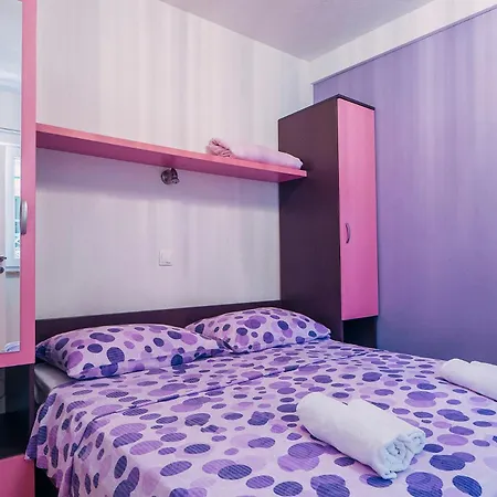 Center With Free Private Parking *