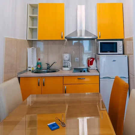 Center With Free Private Parking * Baška Voda