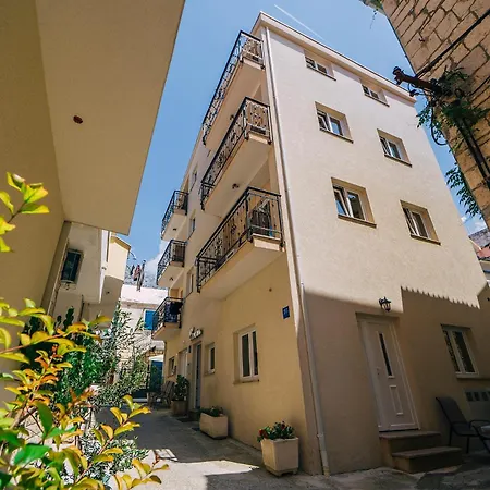 Center With Free Private Parking Baška Voda