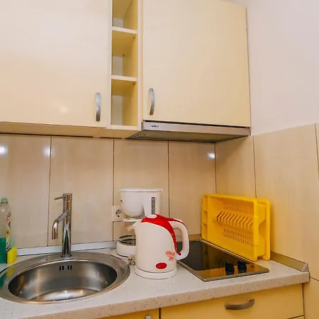 Center With Free Private Parking *