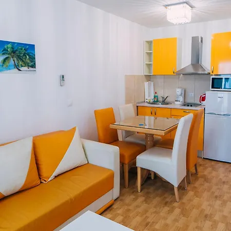 Center With Free Private Parking Baška Voda