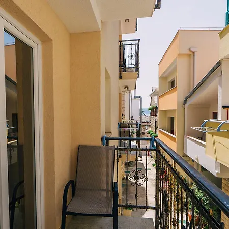 Center With Free Private Parking * Baška Voda